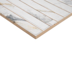 Piastrella Navona Calacatta Pretagliata 35 X 35 Finitura Opaca con Bordi Irregolari - Product Image 2