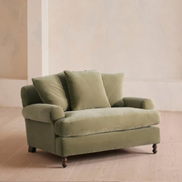 Canapé Chesterfield d'une place en velours Lichen, mobilier de luxe unique, avec support de conception CAO et service VIP 1-à-1.