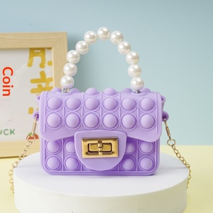 Bolso de mano infantil de silicona con perlas de burbujas de doble cara, monedero con hebilla cuadrada, regalo, directamente del fabricante - Product Image 6