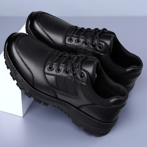 Chaussures en cuir noir pour hommes, doublées de polaire, chaudes, décontractées, pour le bureau, à talon bas, isolantes, style jeune - Product Image 3