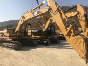 Excavatrice sur chenilles Cat 320b, modèle Cat, poids opérationnel de 20 tonnes, composants clés : moteur, pompe, boîte de vitesses, PLC - Product Image 5