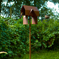 Mangeoire à oiseaux JH-Mech personnalisée, grande capacité de graines, imperméable, toit triangulaire à deux niveaux, en acier Corten, sur un support