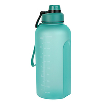 Bouteille d'eau sport Big Mouth 74 oz, 2,2 l, bouteille d'eau d'un demi-gallon avec marqueur de temps, bouteille à boire en PETG en gros