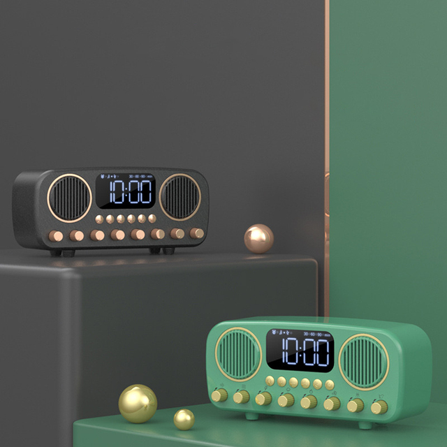 2025 Retro Hot Selling Wireless Charger Speaker with Desktop Clock Lamp Bluetooth Speaker with White Noise Sleep Machine