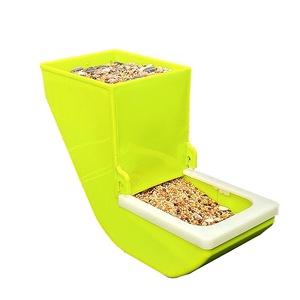 Neuer Externer Vogelfutterspender für Wellensittiche, <span class=keywords><strong>Tauben</strong></span> und Mynas, Großhandels-Vogeltränke aus Patentiertem PP-ABS-Material in Grün - Product Image 5