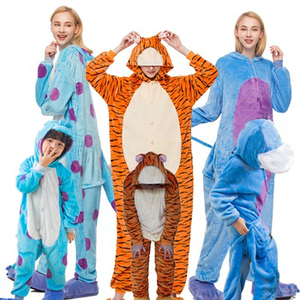 Pijama de <span class=keywords><strong>Pikachu</strong></span> Dragon para adultos y niños, pijama de lana cálida para <span class=keywords><strong>mujer</strong></span>, Cosplay y <span class=keywords><strong>disfraz</strong></span> de Halloween, tejido al por mayor - Product Image 1