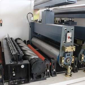 Ponceuse automatique double tête robuste pour le ponçage de planches, tables, chaises, panneaux de porte et le traitement du mobilier - Product Image 4