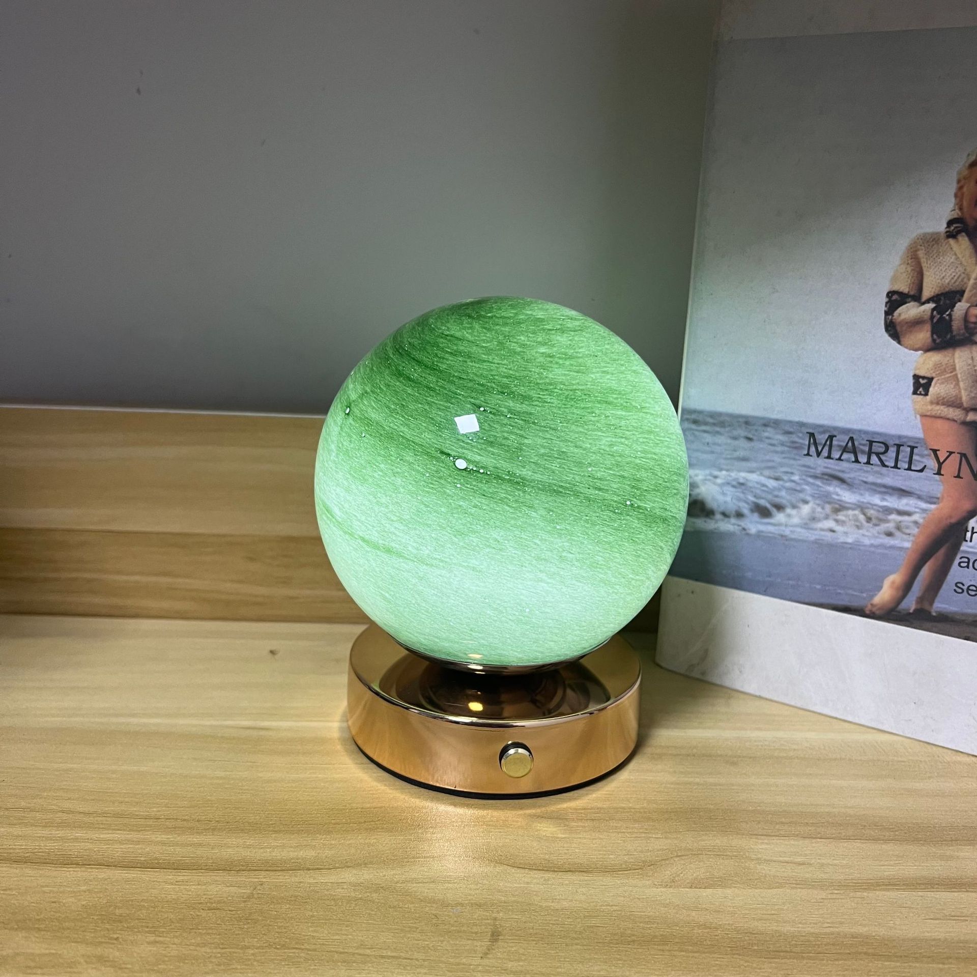 G-120mm Creative Planet veilleuse