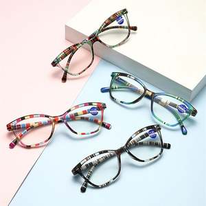 Gafas de lectura para mujer con logotipo personalizado, elegantes, de moda 2025, con bisagras de resorte, estilo ojo de gato y remaches, para presbicia - Product Image 3