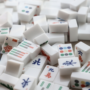 Tuiles de <span class=keywords><strong>Mahjong</strong></span> personnalisées en acrylique de style chinois, singapourien et malaisien, <span class=keywords><strong>Mahjong</strong></span> américain avec poussoir, en vente - Product Image 4