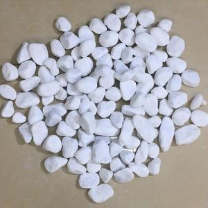 Fournisseur chinois Vente chaude Grands <span class=keywords><strong>galets</strong></span> <span class=keywords><strong>blancs</strong></span> <span class=keywords><strong>pour</strong></span> les allées de <span class=keywords><strong>jardin</strong></span> Pavage Aménagement paysager Pierre de galet décorative - Product Image 5