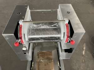 Machine à fabriquer des nouilles japonaises électrique, automatique, réglable, moteur en fil de cuivre pur SUS304, capacité 50-75 kg/h, 220V - Product Image 4