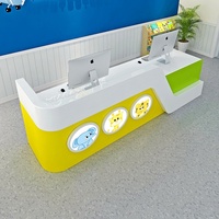 Bureau d'accueil moderne sur mesure pour écoles maternelles et préscolaires, mobilier en panneaux de bois pour l'entrée des écoles