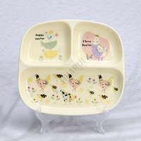 Assiette divisée en céramique de dessin animé mignon de style japonais avec 3 parties divisées Assiette de petit-déjeuner sectionnelle pour enfants