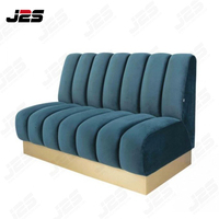 Sofá de Terciopelo Retro para Restaurante en Rojo para Cafetería, Salón, Hotel e Interiores Comerciales Vintage