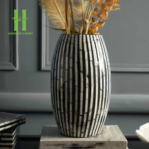 ที่ขายดีที่สุดโมเดิร์นโต๊ะแจกันตกแต่ง Handmade Mop แผ่นแจกันหวาย Urn แจกันกระถางดอกไม้ OEM ออกแบบและแพคเกจ - Product Image 1