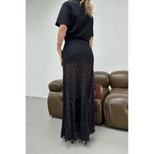 กระโปรงยาวทรงเอเอวกลางสีดำ ผ้าชีฟองโปร่งแสง ผ่าข้าง เหมาะสำหรับงานกลางคืน - Product Image 1