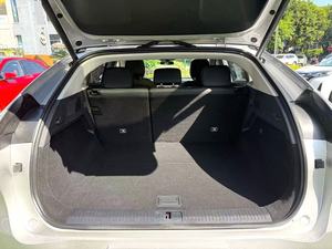Venta al por mayor de <span class=keywords><strong>coches</strong></span> usados: Xpeng G6 2024 EV, SUV automático de 580 km de autonomía, eléctrico puro, bajo kilometraje, buen estado, para exportación. - Product Image 5