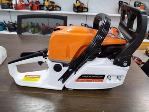 Nueva Motosierra de Gasolina de 58cc y Dos Tiempos, 2.2kW, con Placa Guía 20/22, de Grado Industrial y Doméstico - Product Image 5
