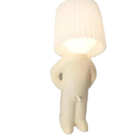 Lampe de bureau LED ABS créative Veilleuse amusante pour garçons timides Alimentation enfichable pour petite pièce