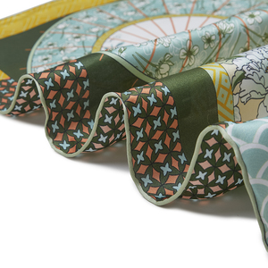 Fabricant d'écharpe professionnel impression à la main impression numérique <span class=keywords><strong>foulard</strong></span> carré en <span class=keywords><strong>soie</strong></span> pour femme avec nos propres conceptions - Product Image 3