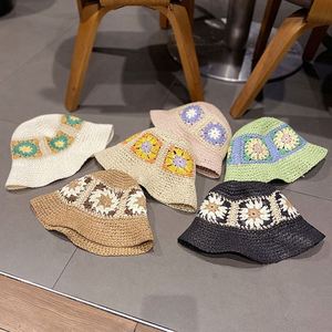 Wholesale Handmade Floral Fisherman's <b>Hat</b> <b>Straw</b> <b>Hat</b> Women Summer Outing Shade Crochet <b>Straw</b> Bucket <b>Hats</b> - Product Image 2