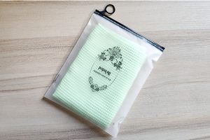 ซองซิปล็อคใสกันความชื้น ผลิตจากพลาสติก PE/EVA/PVC สำหรับบรรจุภัณฑ์เครื่องสำอาง ใช้สำหรับรองเท้าและถุงเท้า - Product Image 5