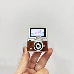 Expédition rapide en ligne, mini caméra rétro à clapet, petit appareil photo numérique porte-clés LK027 avec lampe torche - Product Image 3