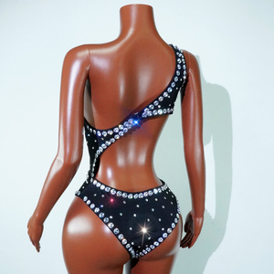 Combinaison personnalisée Techno <span class=keywords><strong>Noir</strong></span> Cyber Diva, justaucorps asymétrique à découpes avec strass 3D, tenue de scène pour le festival Coachella - Product Image 2