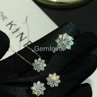 Collar de Diamantes para Mujer en Oro de 18K |   Joyería Moderna de Lujo |   Collares Elegantes para Bodas y Ocasiones Especiales