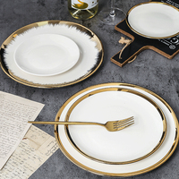 Assiettes de table en céramique de luxe nordique avec bord doré, 6, 8 et 10 pouces, pour steak, fruits, vaisselle occidentale, pour mariage