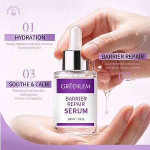 Suero Facial Vegano de 30 ml con Centella Asiática y Péptidos de Vitamina E, Hidratante, Anti-resequedad, Iluminador y Reparador, Marca Privada - Product Image 1