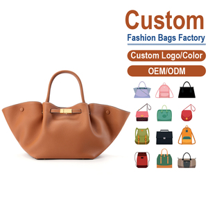 Sac fourre-tout en cuir de vachette première couche de qualité supérieure du fabricant, sac à bandoulière polyvalent en cuir façon dumpling - Product Image 1