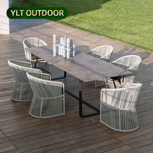 Sillas de Jardín Modernas de Alta Gama, Impermeables, con Protección Solar, de Aluminio y Ratán PE, Juego de Muebles de Patio con Mesa y Sillas, de Fábrica - Product Image 1