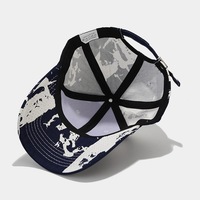 Casquettes de baseball unisexes sportives en tissu Oxford avec logo graffiti brodé et étiquette imprimée Chapeaux de papa à bord incurvé