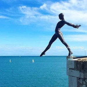 Sculpture extérieure nue en métal Statue en bronze grandeur nature pour piscine - Product Image 1