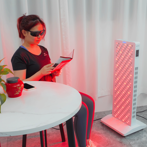 แผงบำบัดด้วยแสงอินฟราเรด LED สำหรับดูแลสุขภาพ ใช้ในบ้าน เครื่องบรรเทาอาการปวดแบบยืน บำบัดด้วยแสงสีแดง - Product Image 2