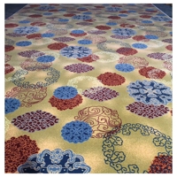 Tapis modernes doux et abordables pour la décoration murale complète de la pièce, design moderne en stock pour restaurants et salles.