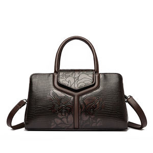 Sac à main en PU de luxe à motif géométrique, avec rivets décoratifs, design durable, fermeture éclair, bandoulière portable - Product Image 1