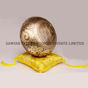 Bol chantant tibétain fait à la main en métal Bronze sculpté Technique bouddhisme religieux bols de méditation de guérison sonore - Product Image 6