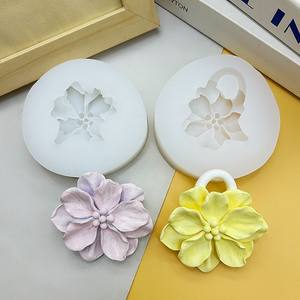 Molde de Silicona con Forma de Flor de Camelia Kelutd KLT-4101, Resistente al Calor, Apto para <span class=keywords><strong>Lavavajillas</strong></span>, 8.30x8x2.30cm, para Salida de Aire del Automóvil - Product Image 4