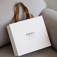 Sac en papier de luxe pour petits bijoux avec poignée en ruban, logo personnalisé en relief, emballage cadeau pour bagues, colliers, bracelets, boutique