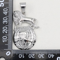 Pendentif globe terrestre Prairie King en acier inoxydable avec placage sous vide en or 18 carats, serti de diamants, bijoux raffinés pour hommes