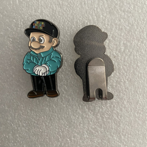 Spilla per Cappello Personalizzata EI <span class=keywords><strong>Chapo</strong></span> Mario in Smalto Morbido Placcata in Nichel Nero Clip per Cappello <span class=keywords><strong>Chapo</strong></span> Mario Bros - Product Image 3