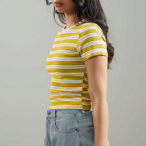 T-shirt en tricot à manches courtes rayé à col rond pour femme MERITORIOUS INTERNATIONAL, coupe décontractée - Product Image 4