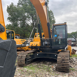 Excavadoras Hyundai 330LC-9S en excelente estado, pintura original de segunda mano a la venta, componentes básicos que incluyen motor y bomba - Product Image 2