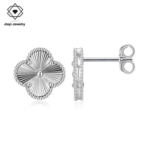 Orecchini a Perno in Argento Sterling S925 a Forma di Quadrifoglio, Gioielli Classici con Zirconi per Donne - Product Image 1