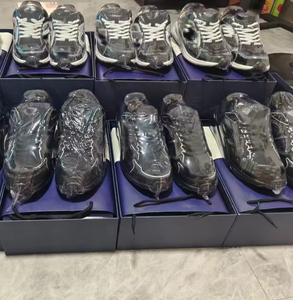 รองเท้าผ้าใบผู้ชายสุดหรู B 30 สำหรับวิ่งกลางแจ้ง ดีไซน์เนอร์แบรนด์ดัง รองเท้ากีฬา รองเท้าเทรนเนอร์ ดรอปชิปปิ้ง ส่งตรงจากโรงงาน - Product Image 1