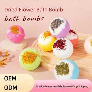 KORMESIC Vente en gros de bombes de bain moussantes multi-foaming hydratantes de luxe parfumées aux fleurs séchées et aux huiles essentielles 80g - Product Image 2