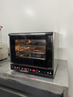 Four à air chaud commercial pour la cuisson des biscuits, du pain et des toasts